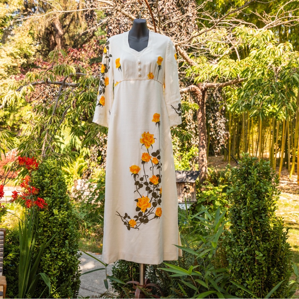 Vintage Alfred Shaheen long sleeve floral dress